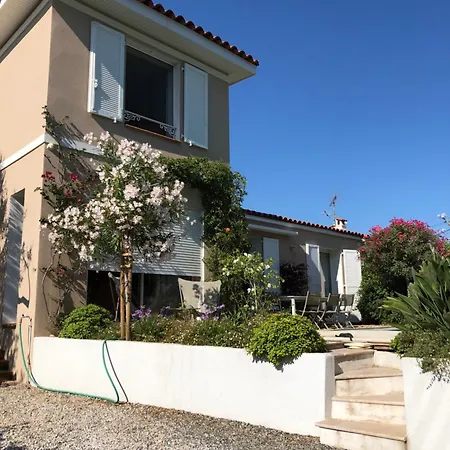 Villa De Charme Avec Piscine A Proximite Des Plages
